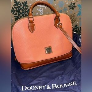 Dooney & Bourke satchel bag